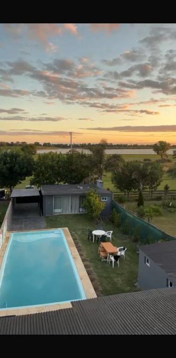 Chascomus House | Hospedaje DON HORACIO!Hermosa Casa con Quincho parrila y Pileta frente a la Laguna!