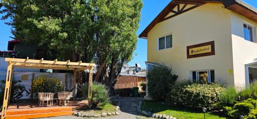 Macrozona Bahia Redonda y Primeros Faldeos Hostel | Hostel Aonikenk