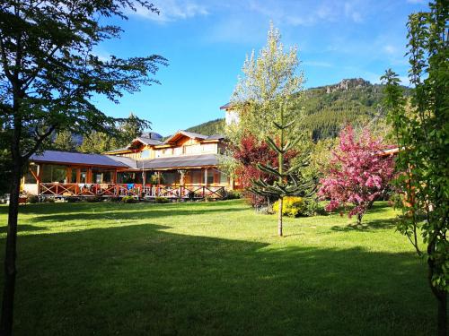 Meliquina Hotel | Hostería Meliquina