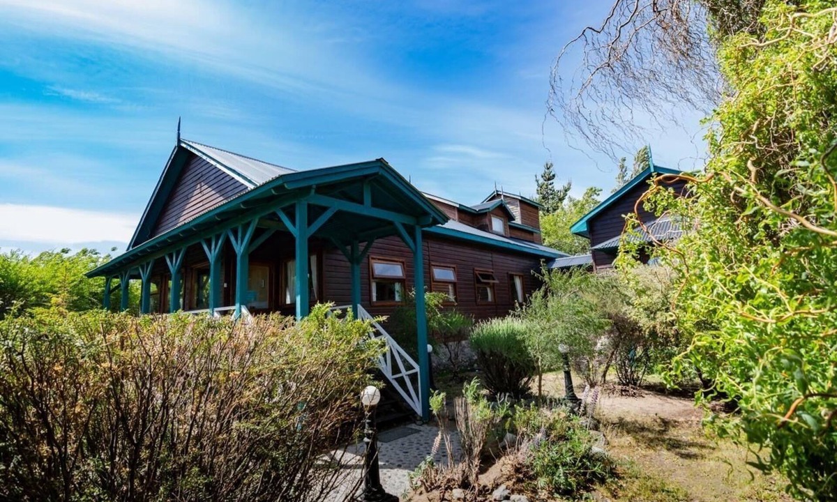 Macrozona Meseta Cerro Calafate Cabin | Hosteria Hainen Cabins, located in El Calafate, 10 minutes from downtown.