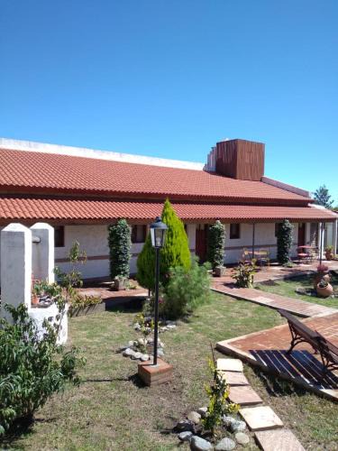 Carpinteria Hotel | Hosteria Manantial de Carpintería