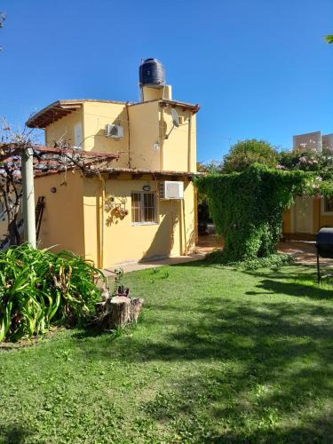 San Agustin de Valle Fertil Hotel | Hotel Rincon Serrano