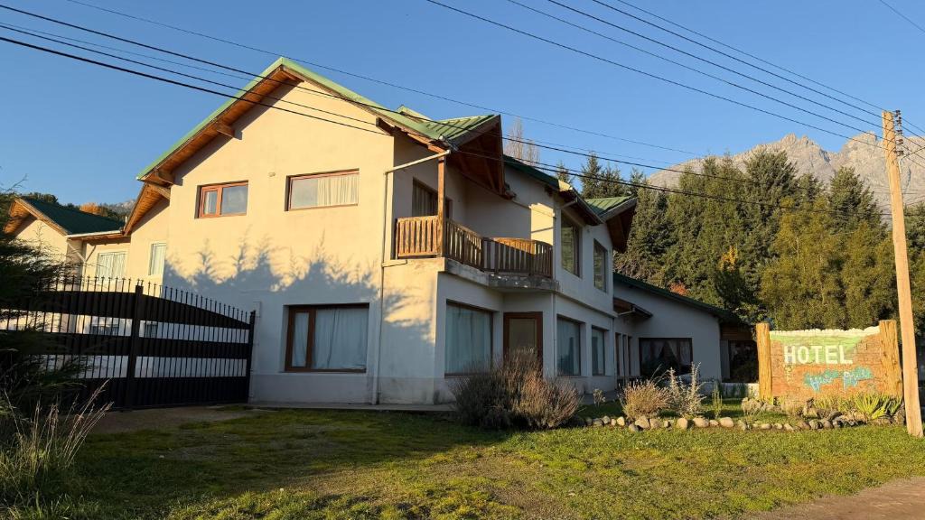 El Bolson Hotel | Hotel Hielo Azul 1