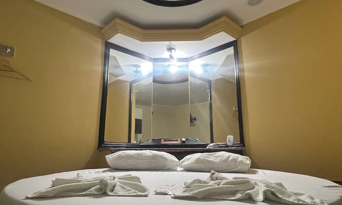 Iapi Hotel | Hotel Paradise