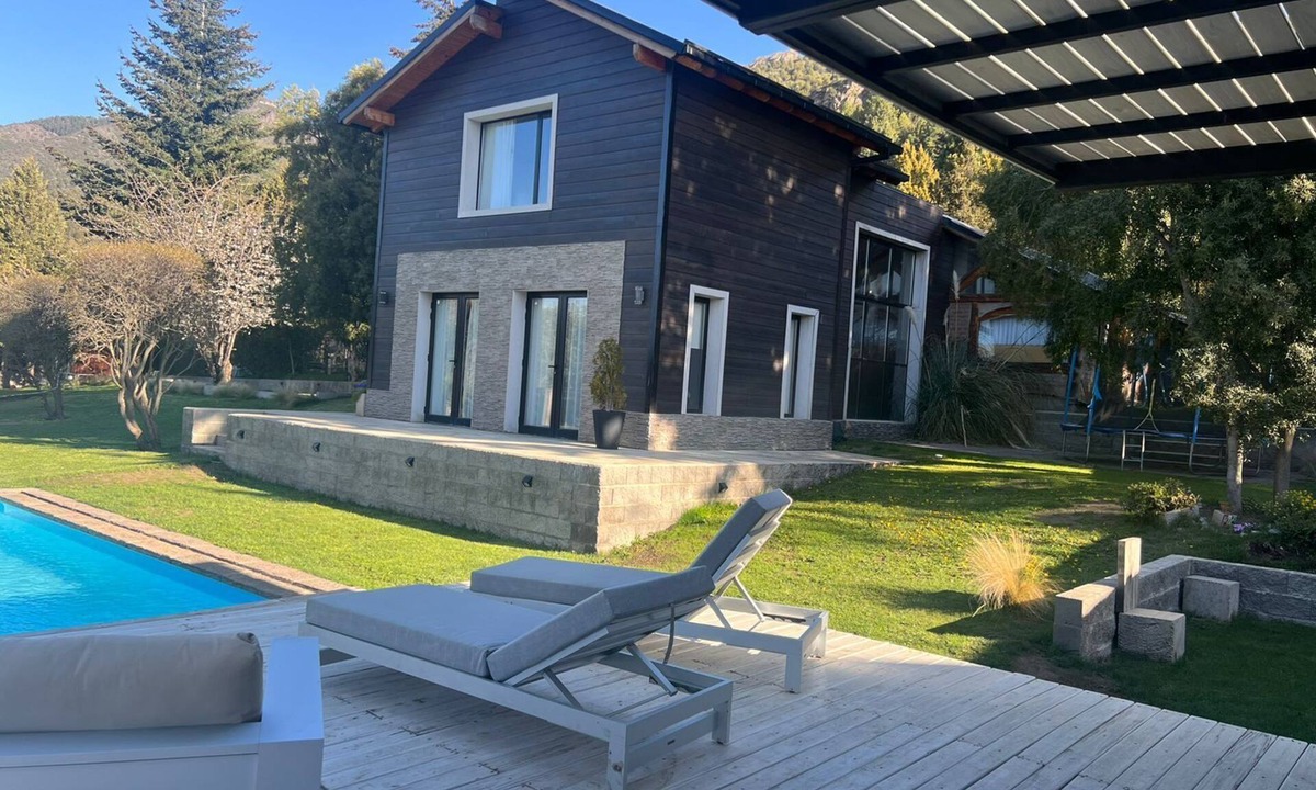 Playa Bonita House | House with a pool and a gym