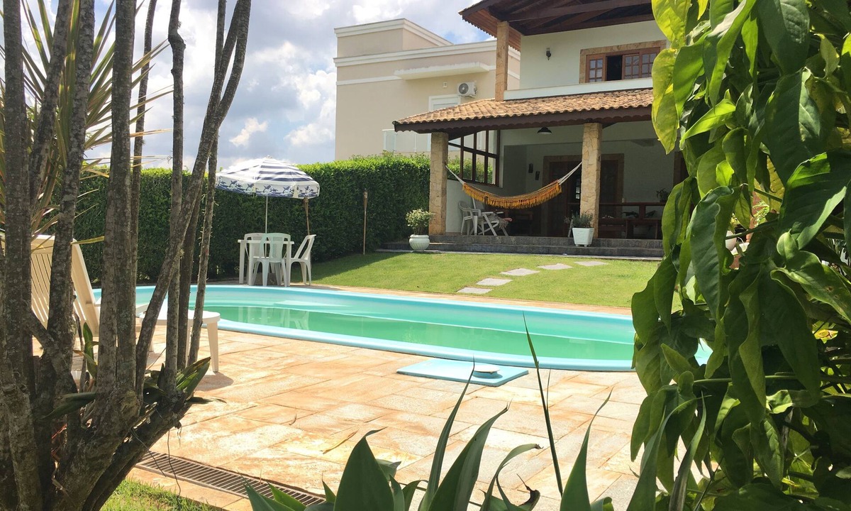 Ibiuna Cottage | House in a gated community surrounded by nature and security.