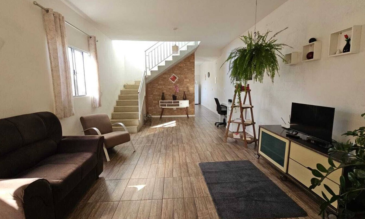 Cotia House | House in Cotia Animalia Park, CT of Sao Paulo and Thermas da Mata