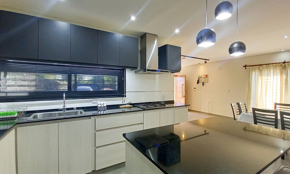 Maipu House | House surrounded by olive trees, in the heart of the wine path!