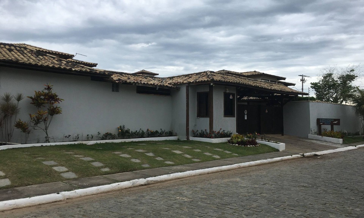 Praia Rasa House | House with 3 bedrooms in a gated community - with pool and sauna - 200 meters from the beach.