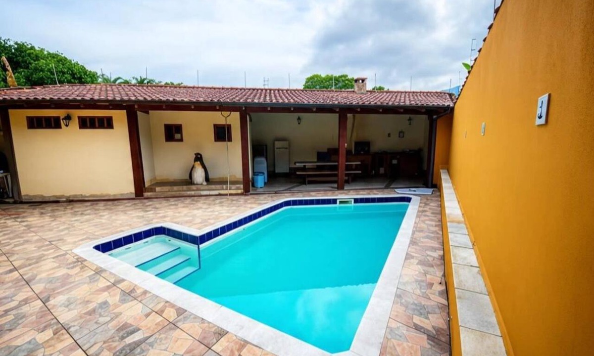 Itaguassu House | House with 4 suites, 100m from the beach | Pool & Gourmet Kitchen | 1.2km from the village