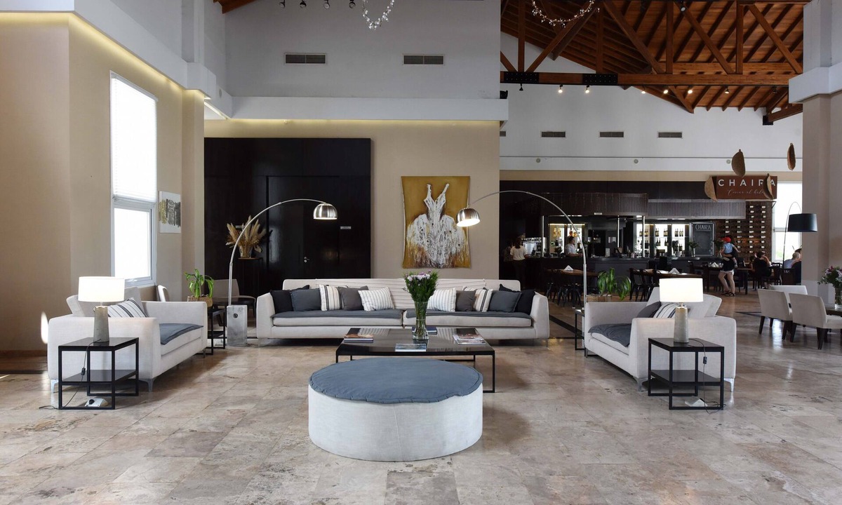 Tristan Suarez Hotel | Howard Johnson by Wyndham Ezeiza Convention Center