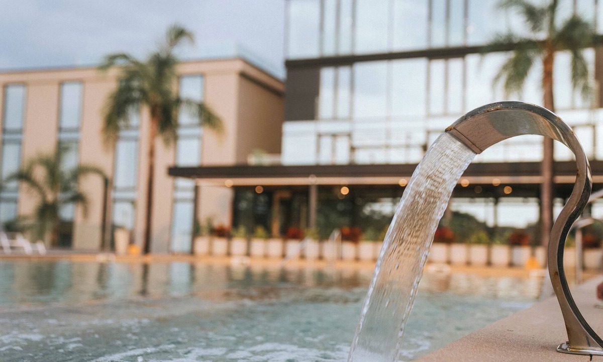 Resistencia Hotel | Howard Johnson Plaza La Ribera