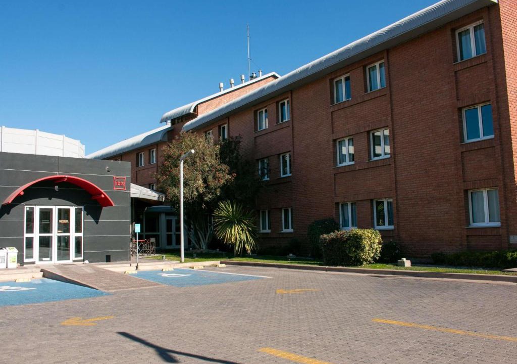 Villa Nueva Hotel | ibis Mendoza