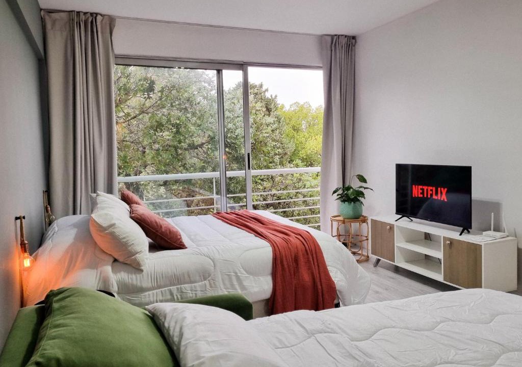 La Lonja Apartment | iDeal Concord Pilar Aparts