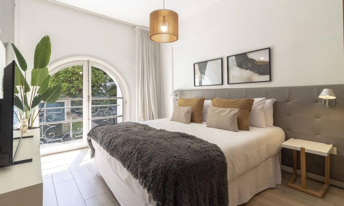 Recoleta Apartment | In Recoleta: Parisian Style, Pool, Gym, Jacuzzi