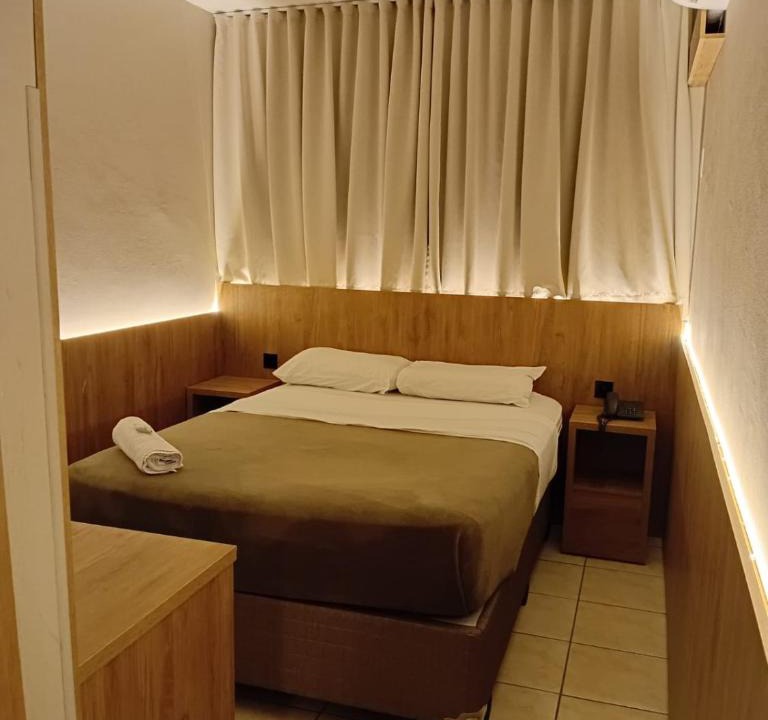 Uberaba Hotel | Ipê Hotel Curitiba - Av das Torres