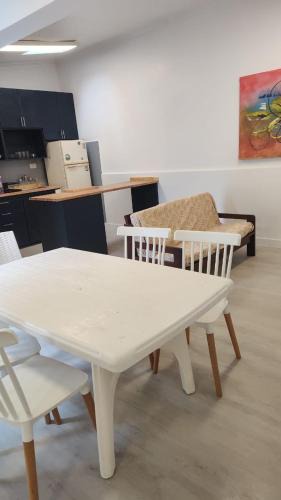 Formosa Apartment | La Casa de Mirna II