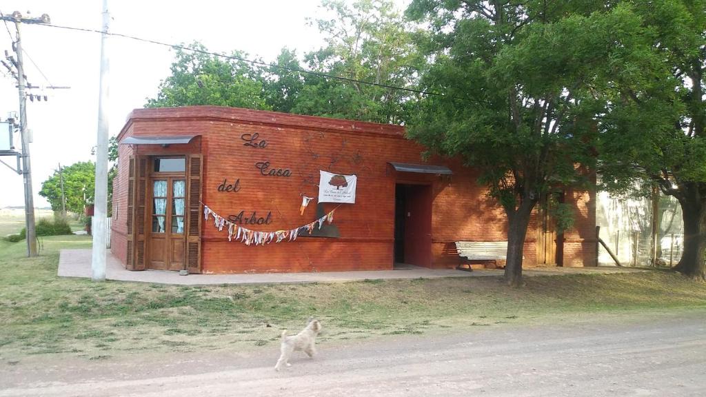 Partido de Carmen de Areco House | La Casa del Árbol