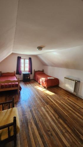 El Calafate House | La franca, Hostal centrico, Habitacion privada y Amplia cocina