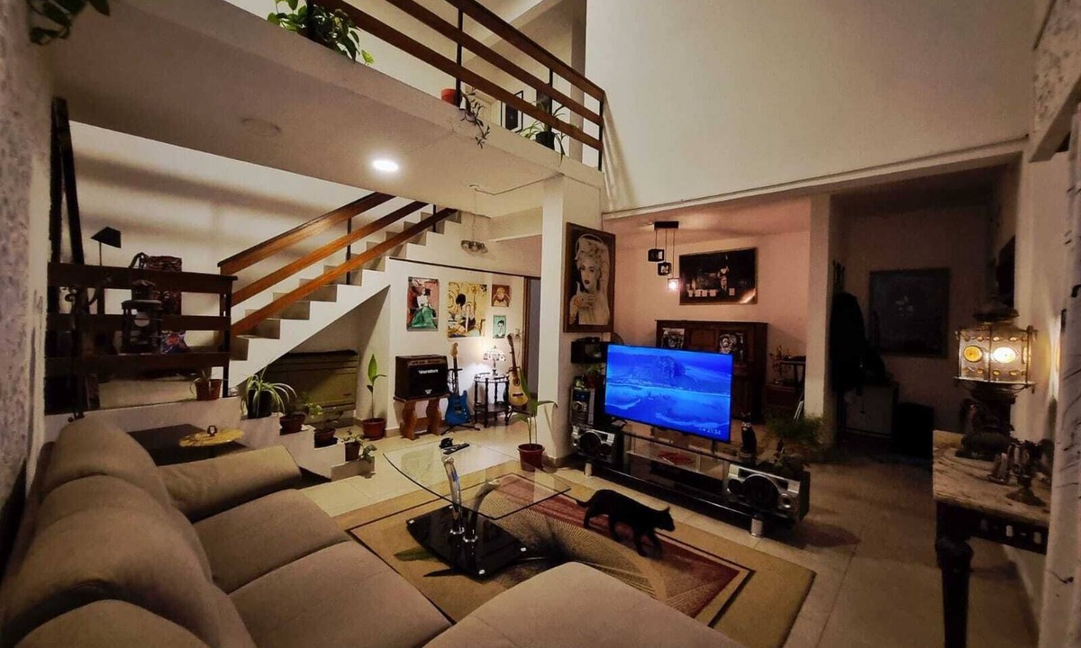 Puerto Madryn Bed & Breakfast | LA HELICE: Artistic and inhabited house, meters from downtown and the sea!