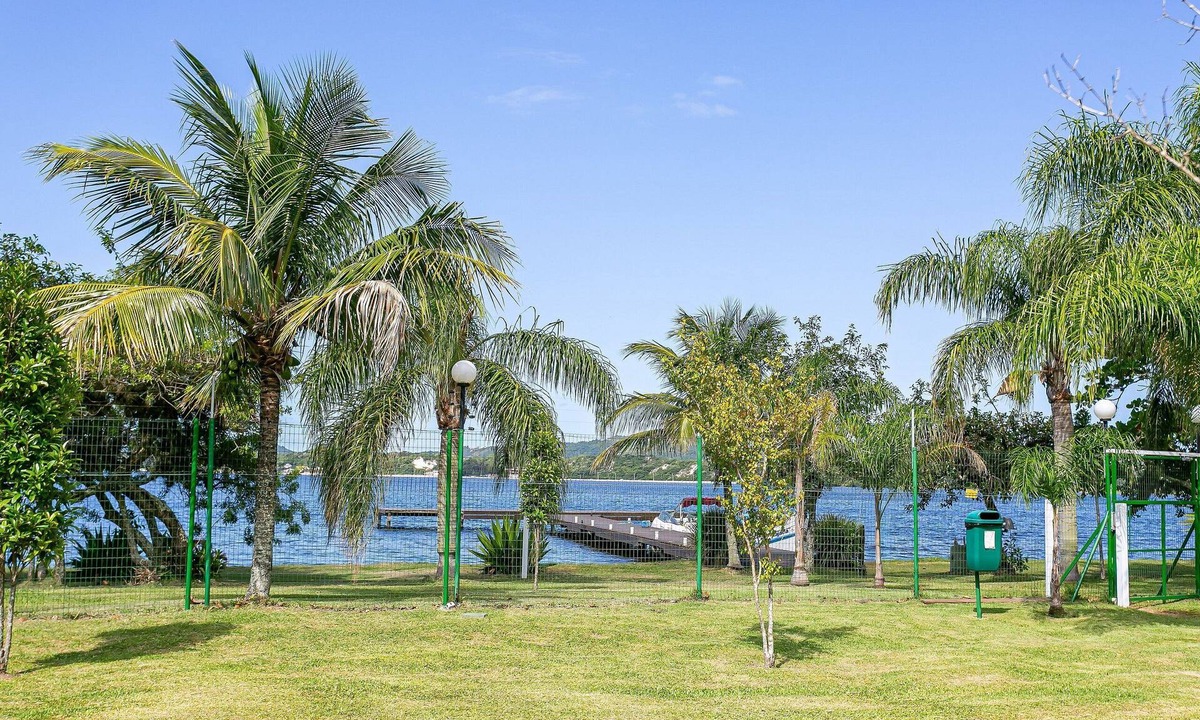 Porto da Lagoa Condo | Lakeside resort condo with stunning views