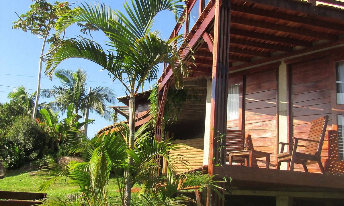 Garopaba House | Lindas Paisagens, Ótima Localização, Jacuzzi, Conforto e Tranquilidade