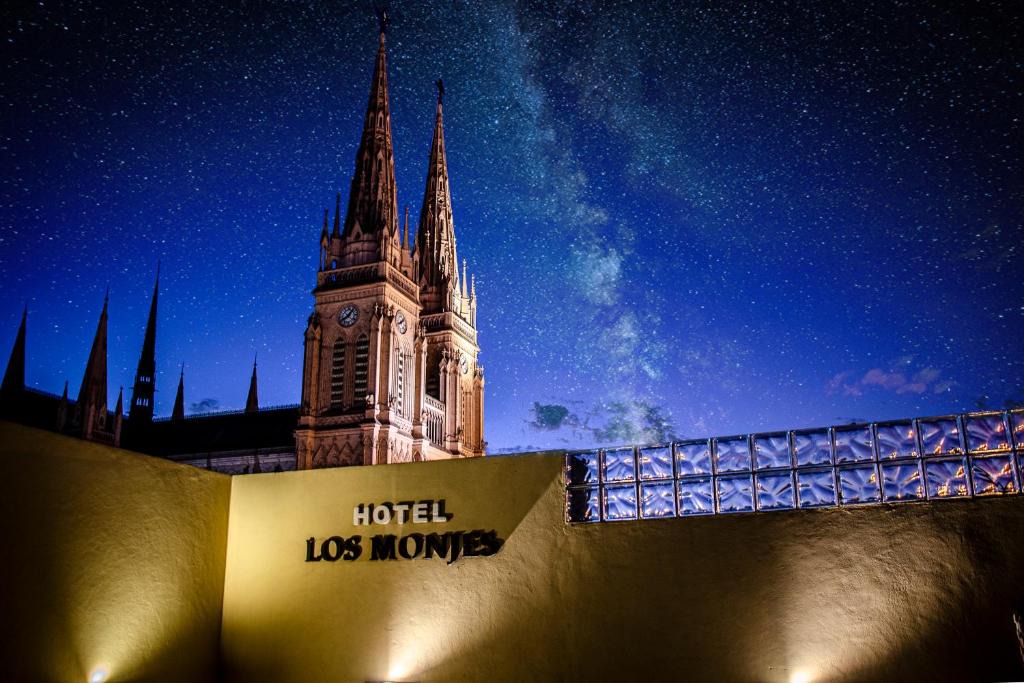 Lujan Hotel | Los Monjes Hotel