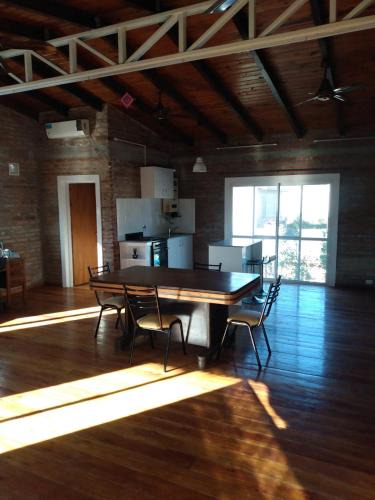 Granadero Baigorria Apartment | Luminoso Loft cercano rio Grdro Baigorria cochera opcional