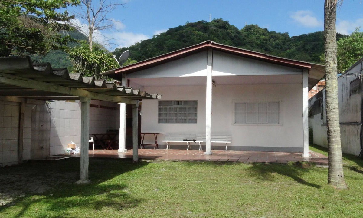 Maresias House | Maresias near the beach - three bedrooms, 4 car garage