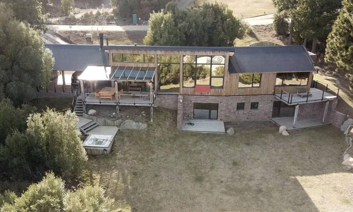 Lanin National Park House | MODERN HOME IN CHAPELCO GOLF