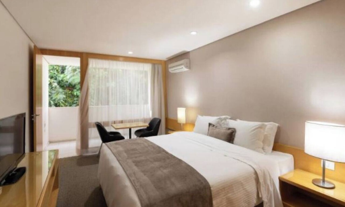 Brasilia Hotel | Modernist Escape in the Heart of the City | Free Breakfast & Parking