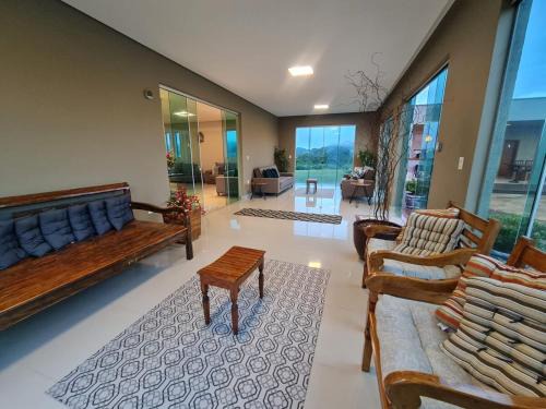 Esmeraldas House | Mol Residence