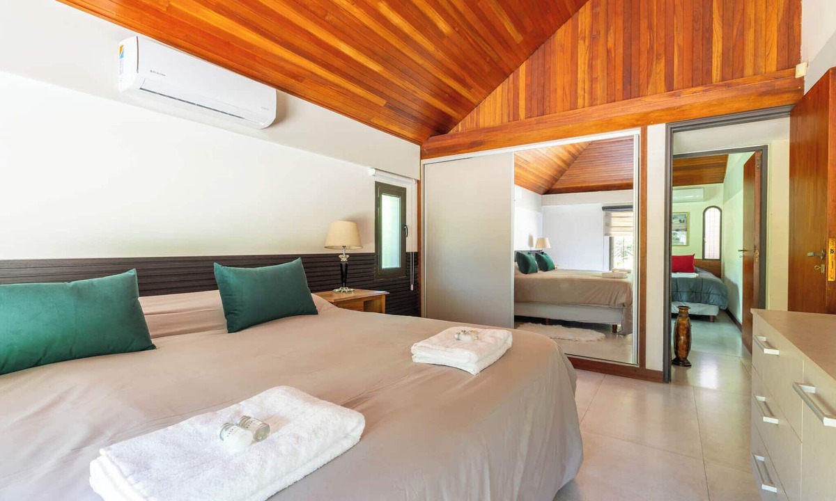 Chacras de Coria Villa | MOT Wine Country Mansion