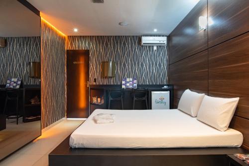 Caicaras Hotel | Motel Fantasy 3