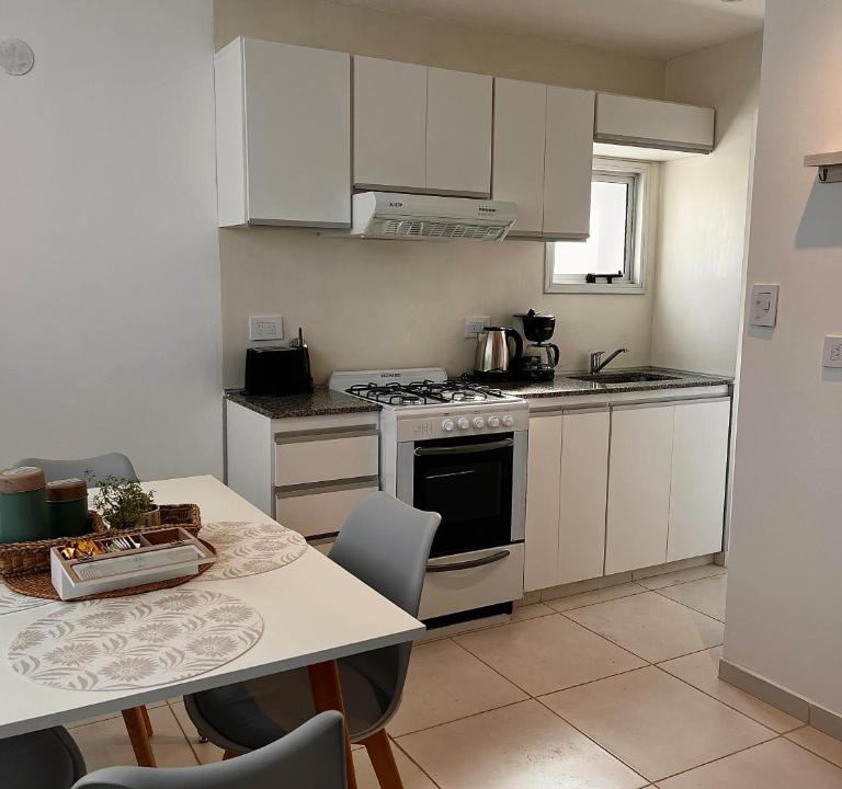 La Plata Apartment | MYN Temporario - Moderno y cerca del centro