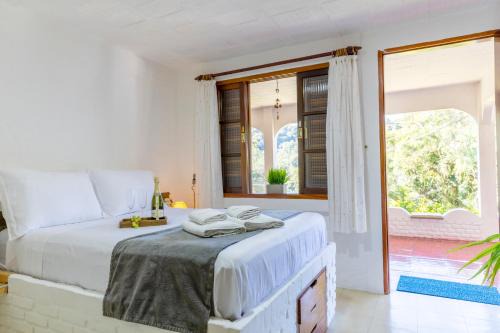 Ibiuna House | Natureza, Piscina, Churrasqueira |Brazilian Corner