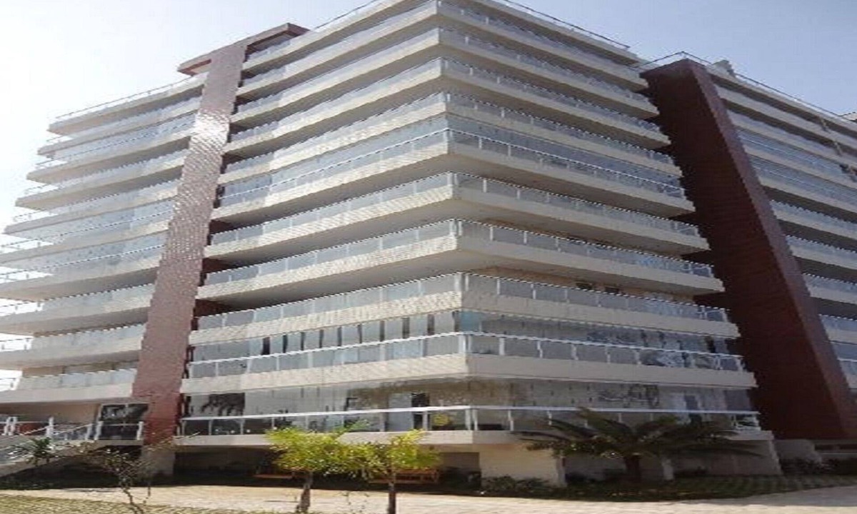 Indaia Apartment | New/Beachfront/Next to Riviera