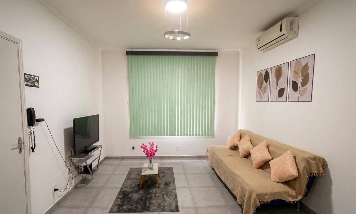 Loteamento Joao Batista Juliao Apartment | One-bedroom apartment on Enseada beach, Guarujá.