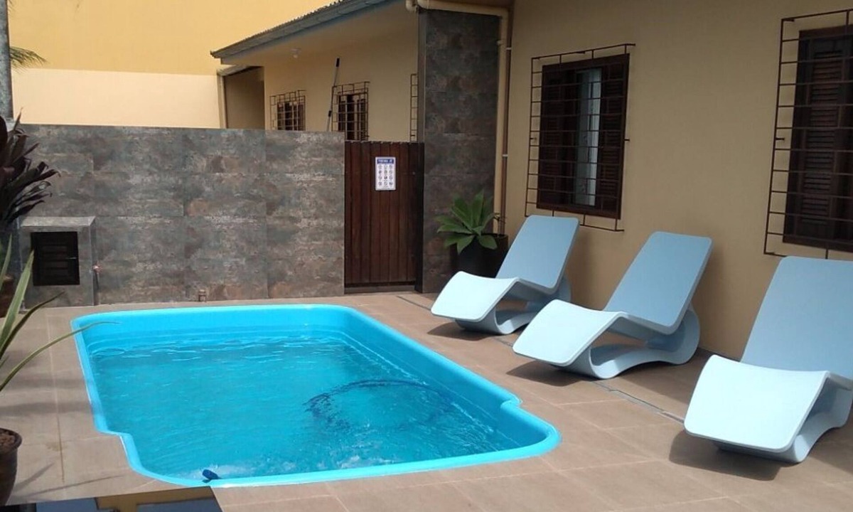 Guaratuba House | Palm Tree Houses with Swimming Pools