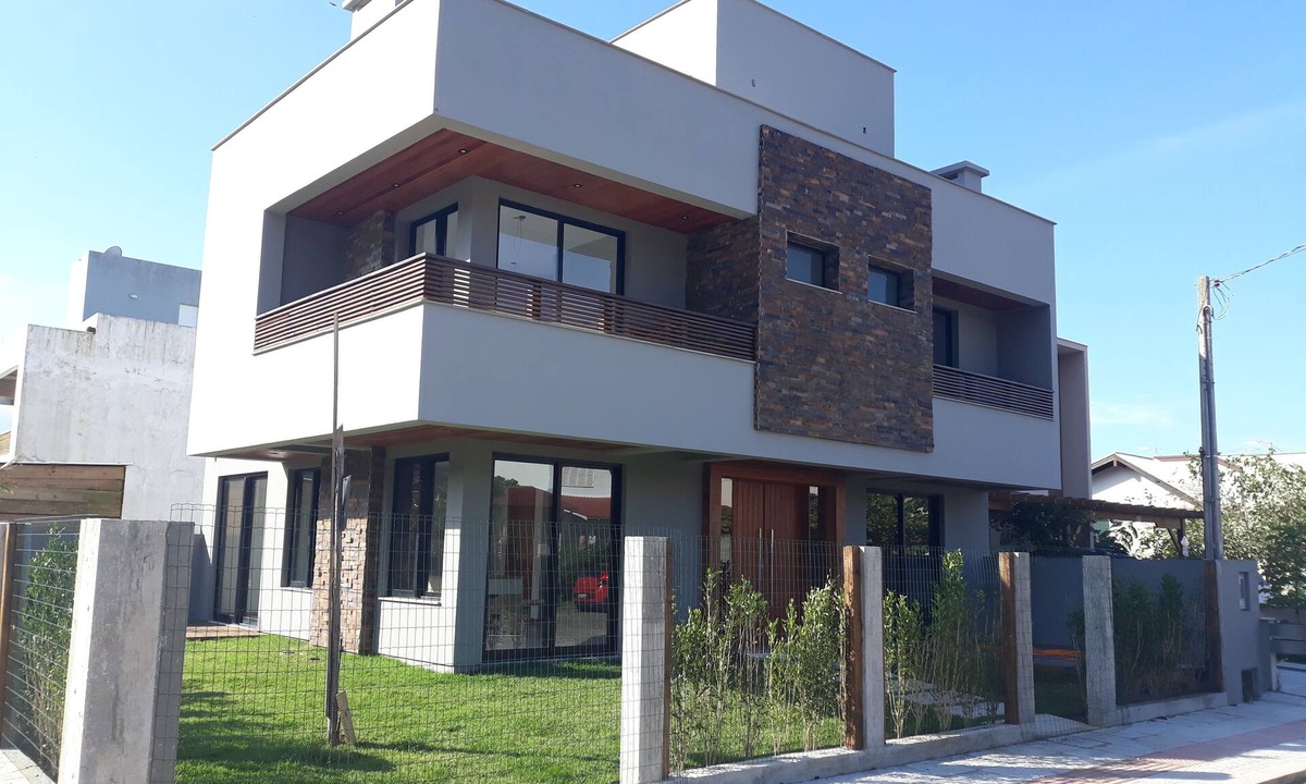 Morrinhos House | panoramic house near the beach