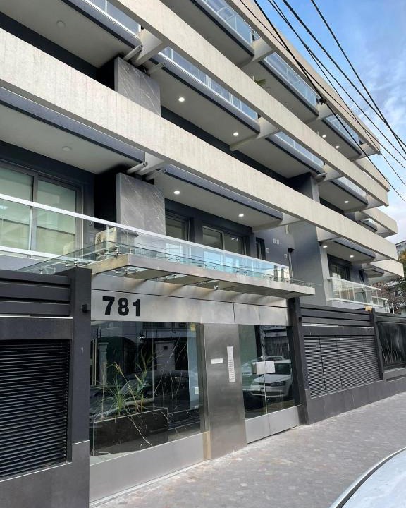 Adrogue Apartment | PELLERANO APARTMENT