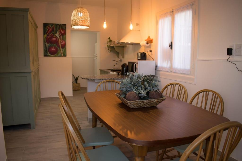 Carhue Apartment | Peonias