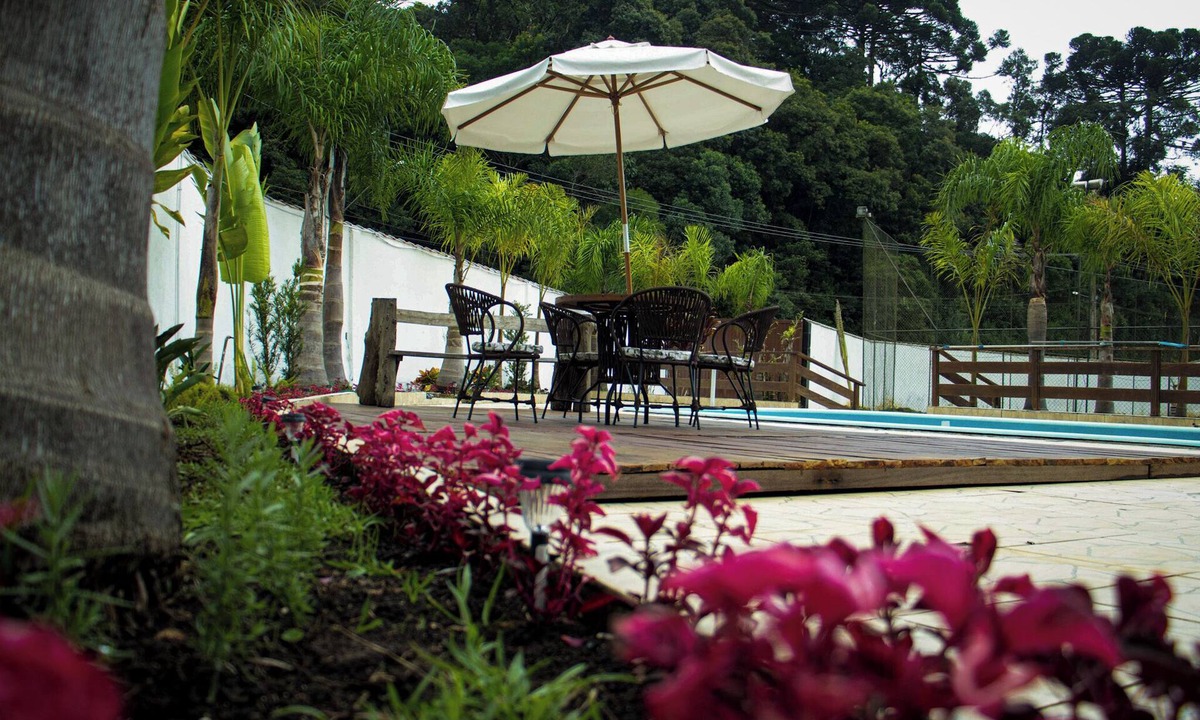 Quatro Barras Hotel | Pousada da Isa