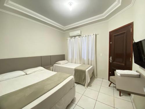 Campo Mourao Hostel | Pousada DONA LÍDIA