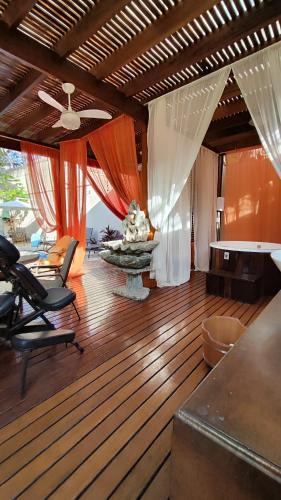 Balneario Praia do Pernambuco Hotel | Pousada Pé na Areia Guarujá