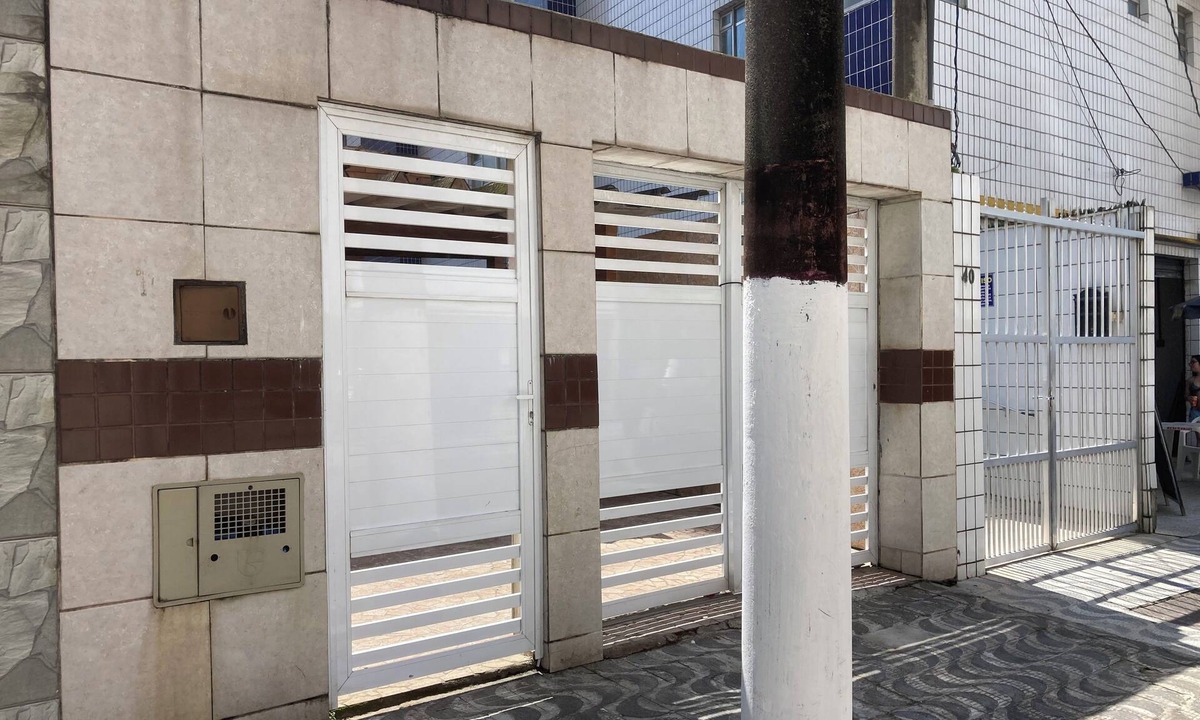 Aviacao House | Praia Grande - excellent location 30 m from the beach. Close to shops.