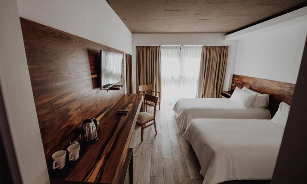 Rio Cuarto Hotel | Premium Boutique Stay with Free Breakfast | 10 Min Drive to Rio Cuarto Airport
