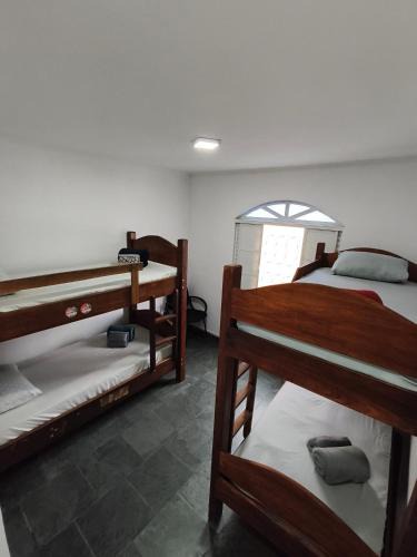 Barueri House | Quartos coletivos para equipe ou família