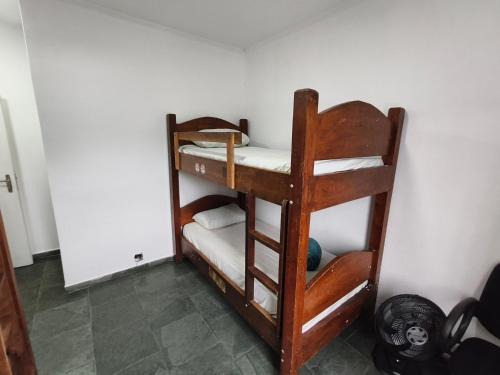 Barueri House | Quartos coletivos para equipe ou família