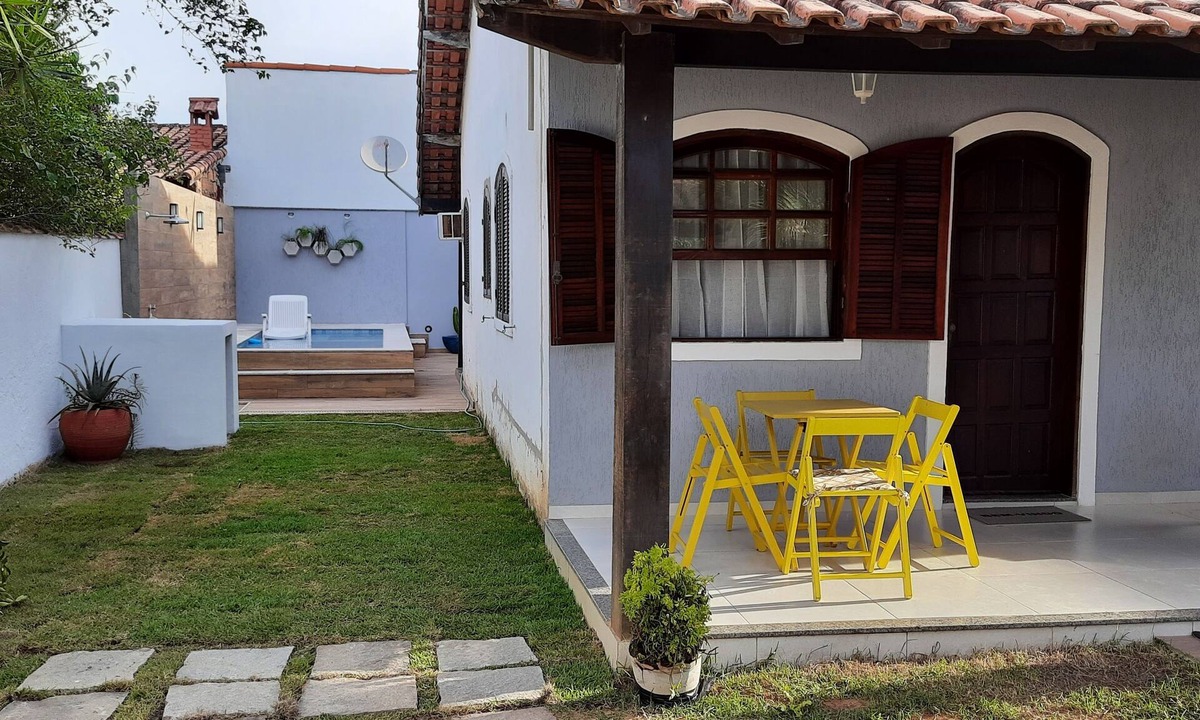 Saquarema House | Renovated house, 400 meters from the beach - 4 bedrooms with heated pool.